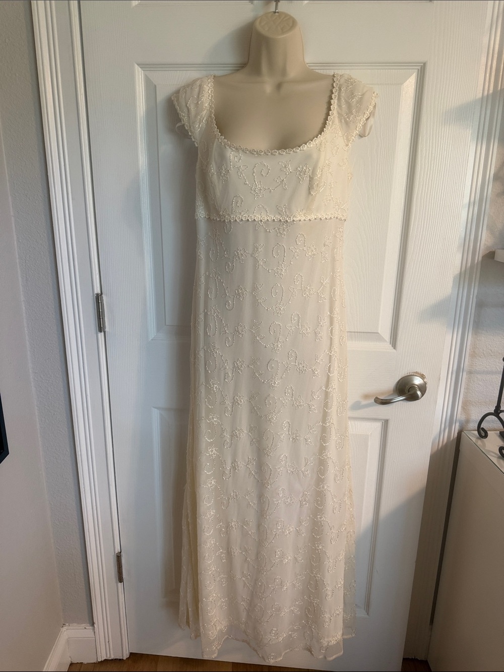 Scott McClintock Ivory Floral Embroidered Maxi Dress